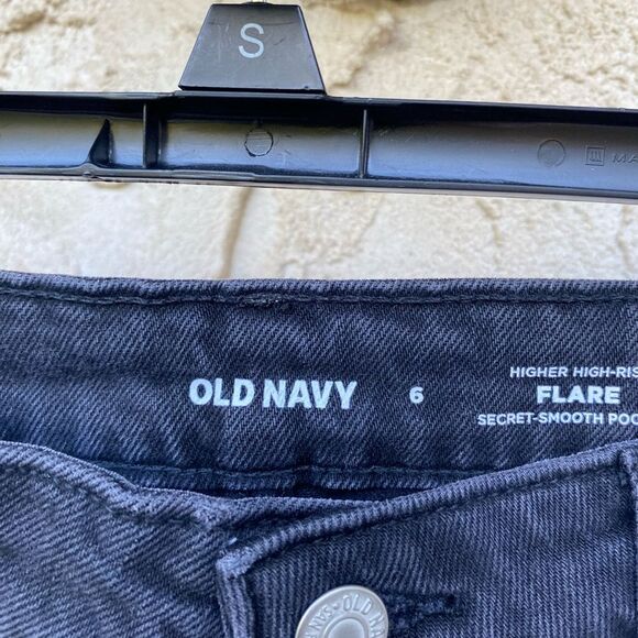 NWT Old Navy Higher High Rise Flare Black Secret slim pockets - Picture 4 of 6